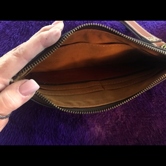 NWOT, Patricia Nash Wristlet ECWOT - Picture 6 of 10